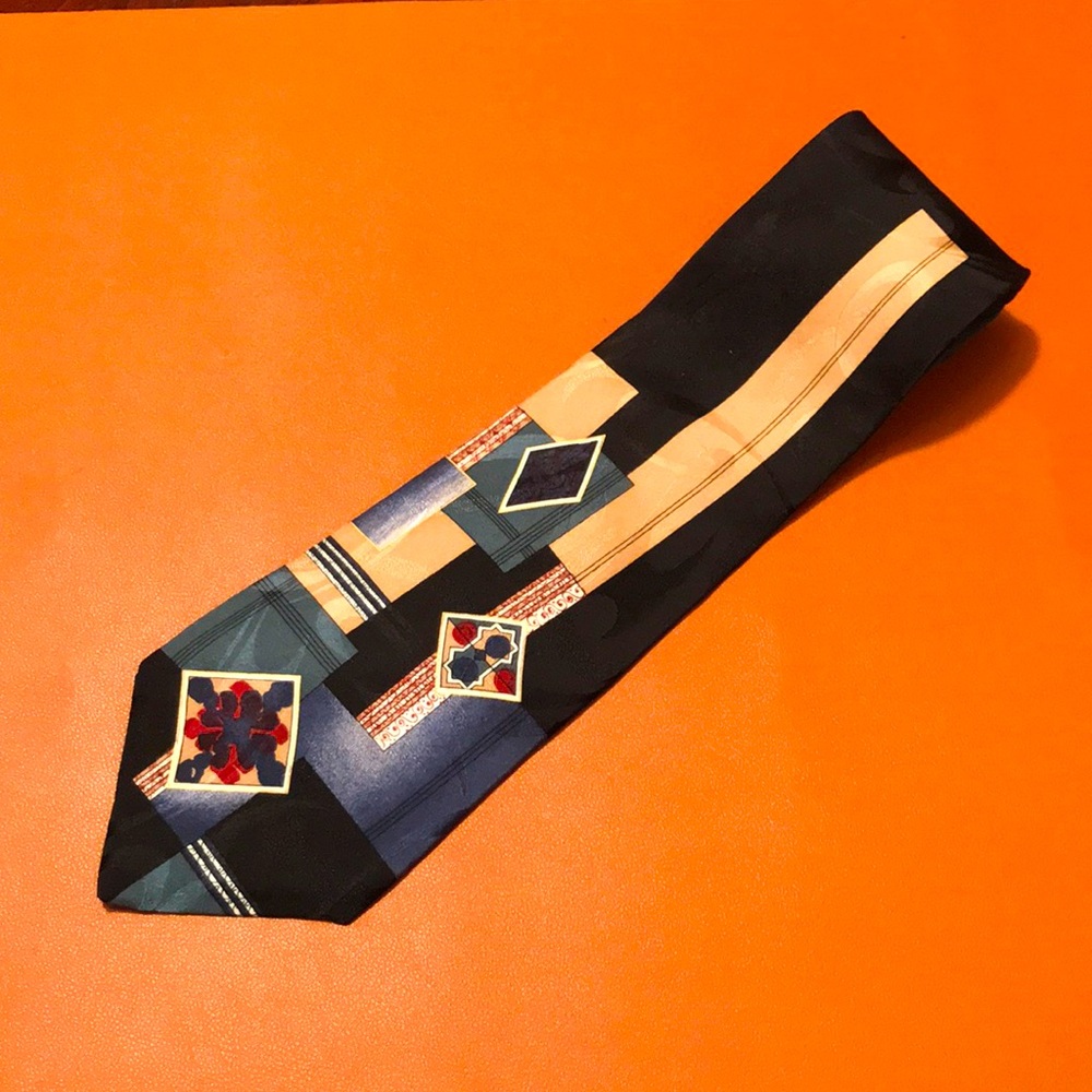 Pattinni all silk tie